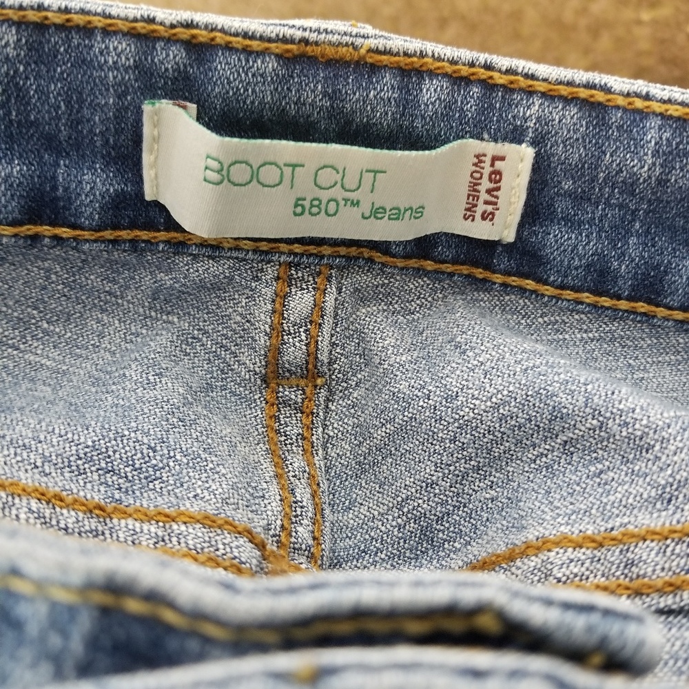 Levi's Plus size Bootcut 580 Jean's size 20 M